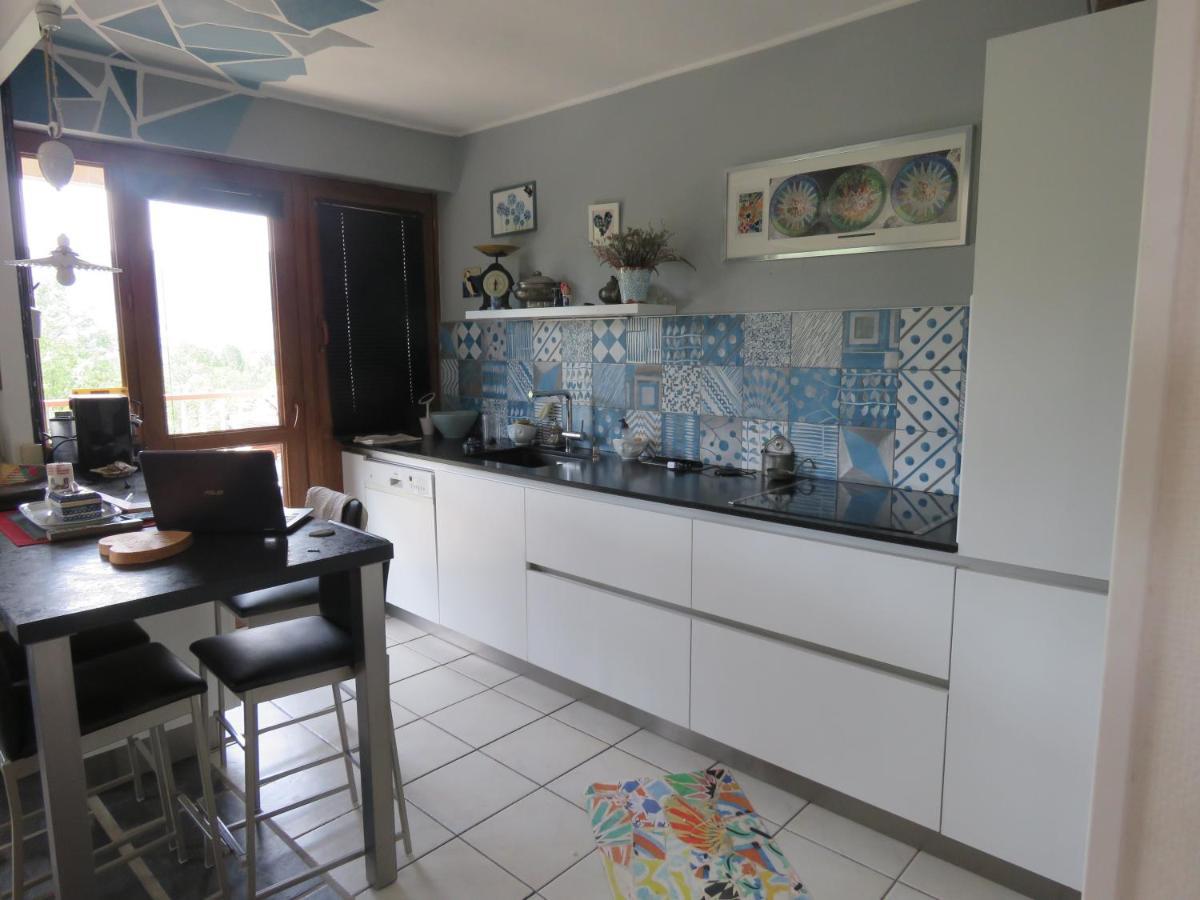 Bed and Breakfast Dadou Et Mala Chambéry Exterior foto